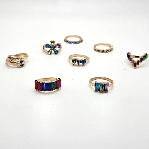 ๐๏ธ FREE ADD ON Choice of One Gold Tone Crystal Ring - Picture 3 of 3